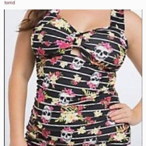 Torrid tropical skulls swimsuit size 3